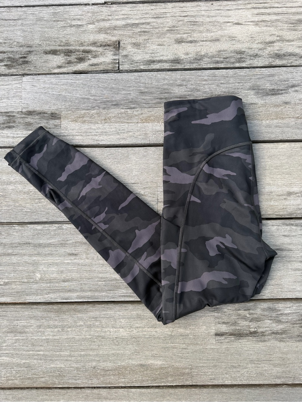 Athleta Black and Gray Ultimate Camo 7/8 Leggings